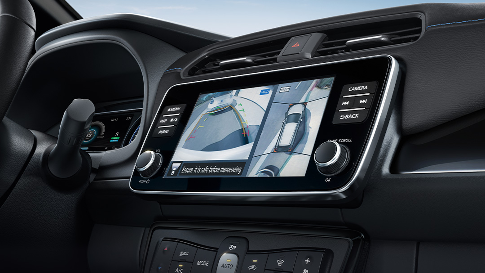 SOME 2022 NISSAN LEAF 1080X1080 4